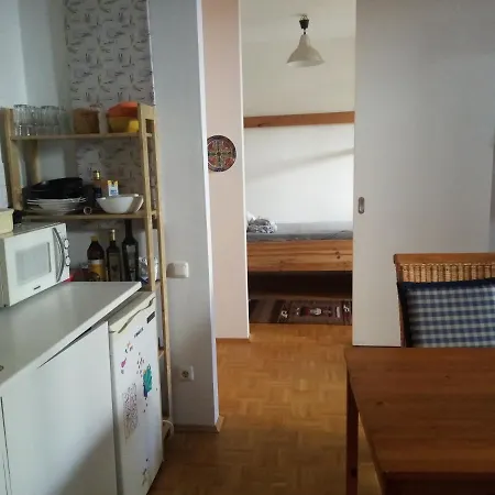 Furnished Not Less Than Three Month דירה